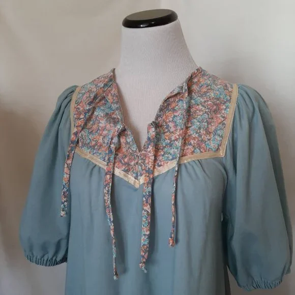 Vtg 70s Sky Blue Floral Yoke Ruffle Prairie Dress, Small - Picture 4 of 10